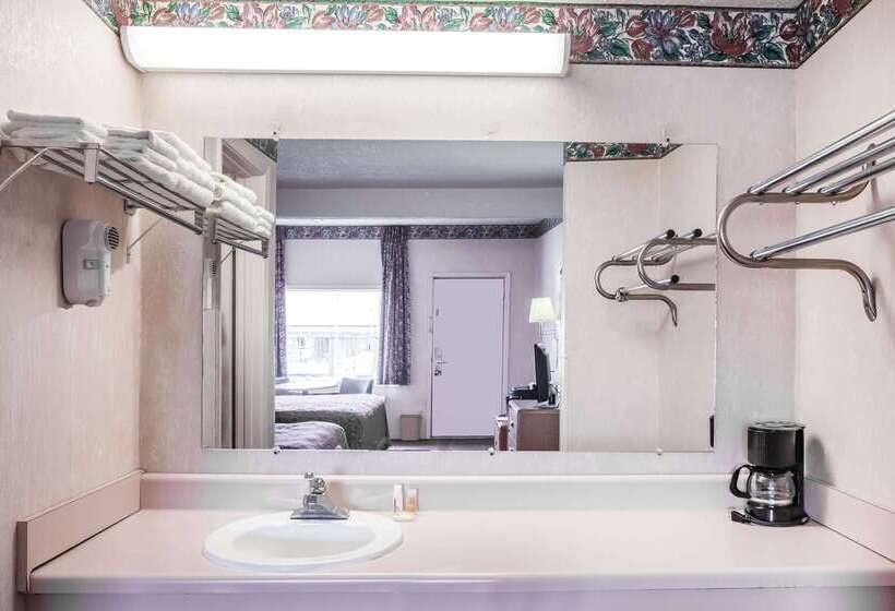 ホテル Days Inn By Wyndham Mountain View