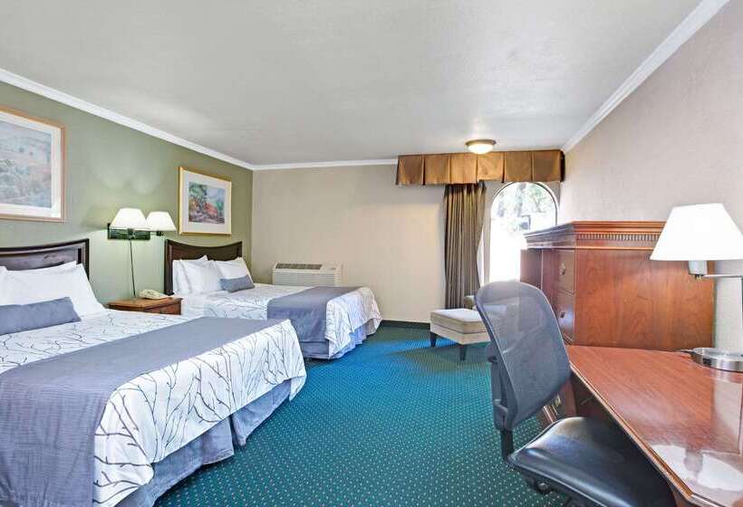 فندق Days Inn By Wyndham San Jose Convention Center