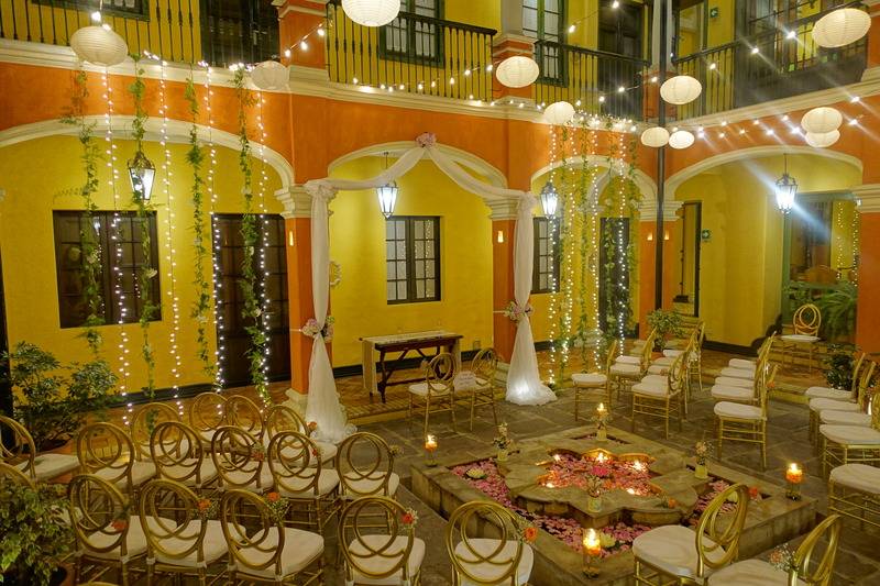 Отель De La Opera