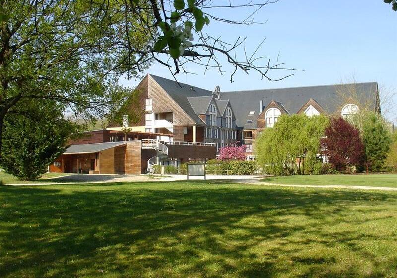 호텔 Domaine De La Forêt D Orient, Logis Hôtel, Restaurant, Spa Et Golf