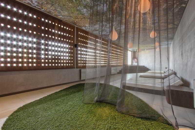 호텔 Domaine De La Forêt D Orient, Logis Hôtel, Restaurant, Spa Et Golf