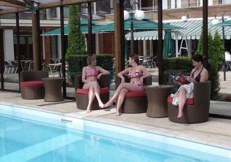 호텔 Domaine De La Forêt D Orient, Logis Hôtel, Restaurant, Spa Et Golf