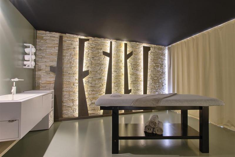 호텔 Domaine De La Forêt D Orient, Logis Hôtel, Restaurant, Spa Et Golf