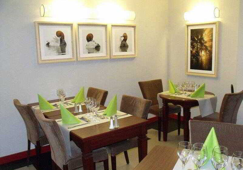 호텔 Domaine De La Forêt D Orient, Logis Hôtel, Restaurant, Spa Et Golf