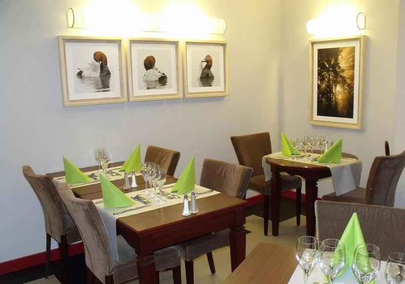 호텔 Domaine De La Forêt D Orient, Logis Hôtel, Restaurant, Spa Et Golf