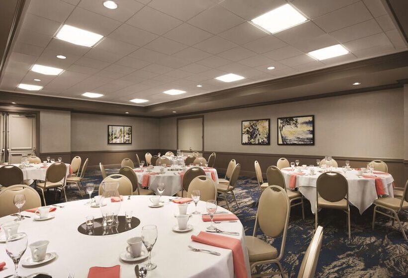 فندق Embassy Suites By Hilton Brea North Orange County