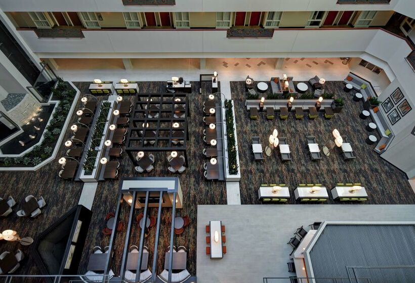 Отель Embassy Suites Little Rock