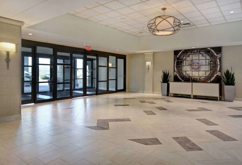 Отель Embassy Suites Little Rock