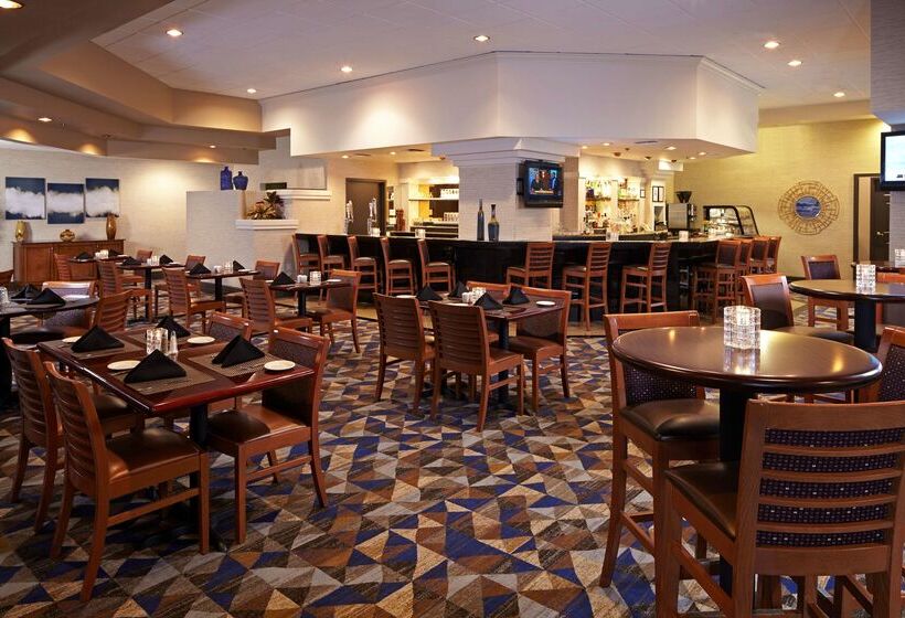 Отель Embassy Suites By Hilton Los Angeles International Airport North