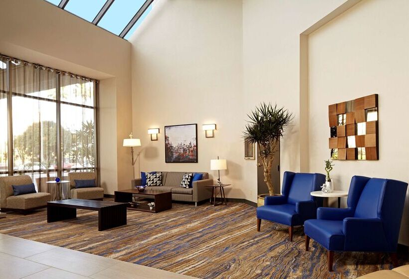 هتل Embassy Suites By Hilton Los Angeles International Airport North
