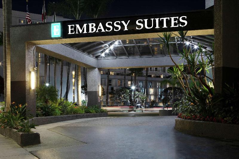 Отель Embassy Suites By Hilton Los Angeles International Airport North