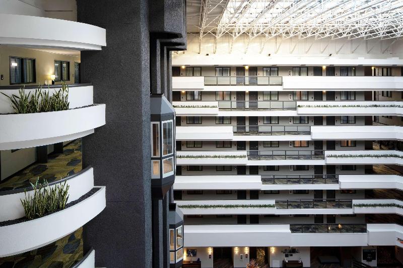 Отель Embassy Suites By Hilton Los Angeles International Airport North