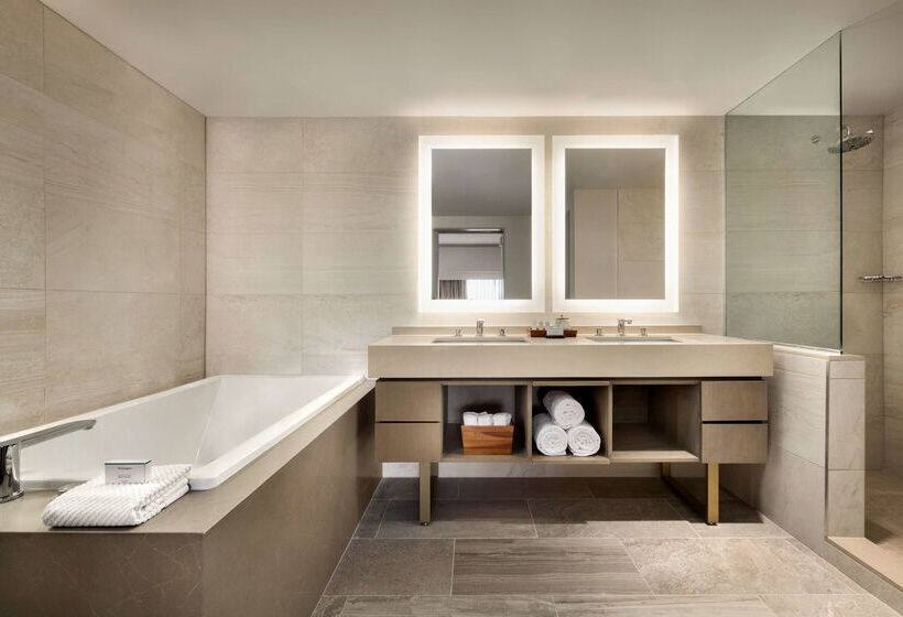 فندق Embassy Suites By Hilton Monterey Bay Seaside