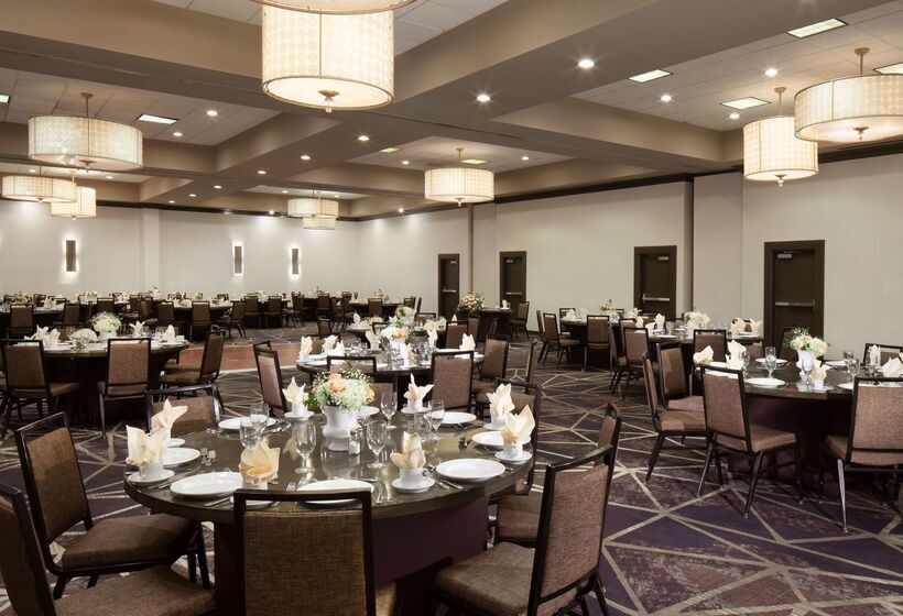 בית מלון כפרי Embassy Suites By Hilton Philadelphia Airport