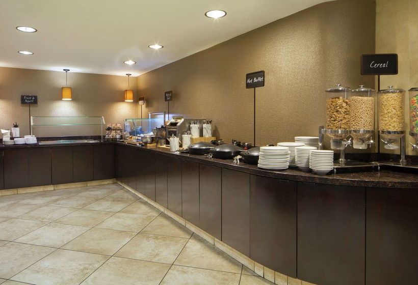 בית מלון כפרי Embassy Suites By Hilton Philadelphia Airport