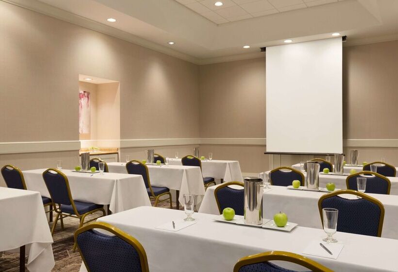 هتل Embassy Suites By Hilton Phoenix Downtown North