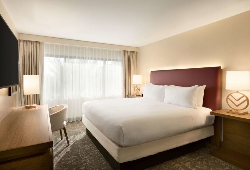 هتل Embassy Suites By Hilton Phoenix Downtown North