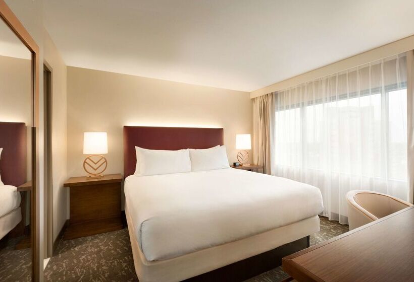 هتل Embassy Suites By Hilton Phoenix Downtown North