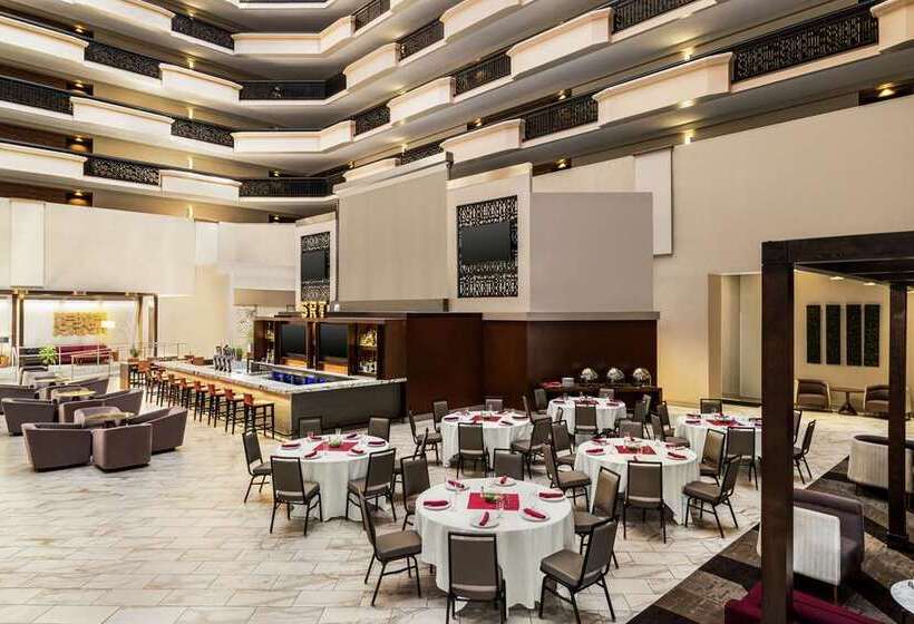 هتل Embassy Suites By Hilton Phoenix Downtown North