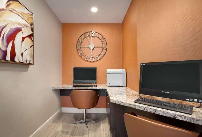 בית מלון כפרי Embassy Suites By Hilton Temecula Valley Wine Country