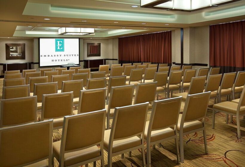ホテル Embassy Suites By Hilton Washington Dc Chevy Chase Pavilion