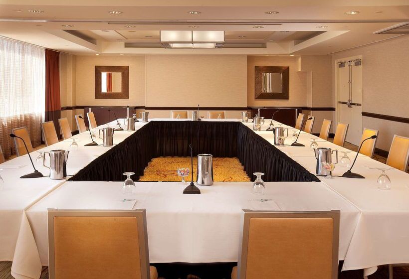 ホテル Embassy Suites By Hilton Washington Dc Chevy Chase Pavilion