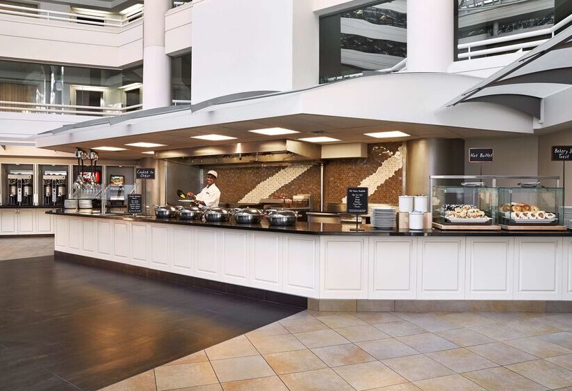 ホテル Embassy Suites By Hilton Washington Dc Chevy Chase Pavilion