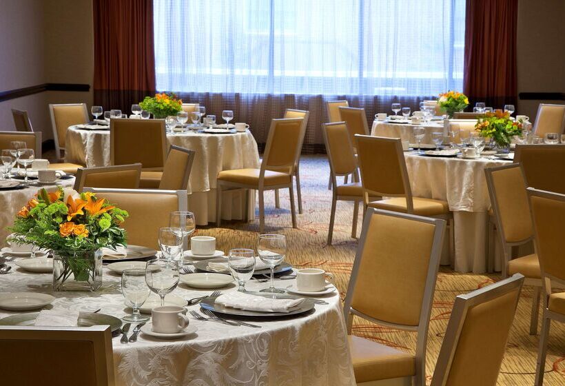 בית מלון כפרי Embassy Suites By Hilton Washington Dc Chevy Chase Pavilion