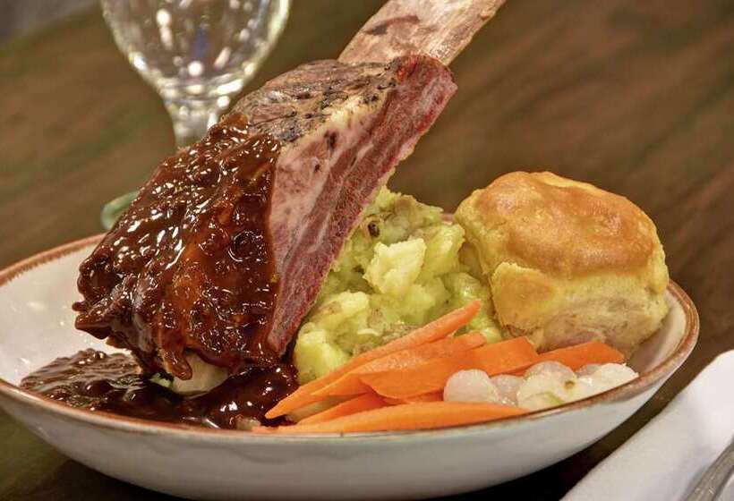 Отель Embassy Suites Little Rock