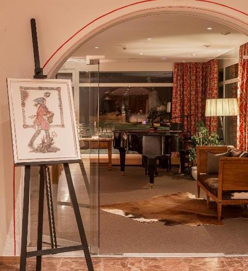 ホテル Europa Suites St Moritz