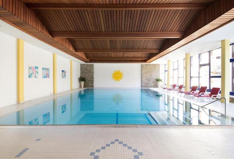 ホテル Europa Suites St Moritz