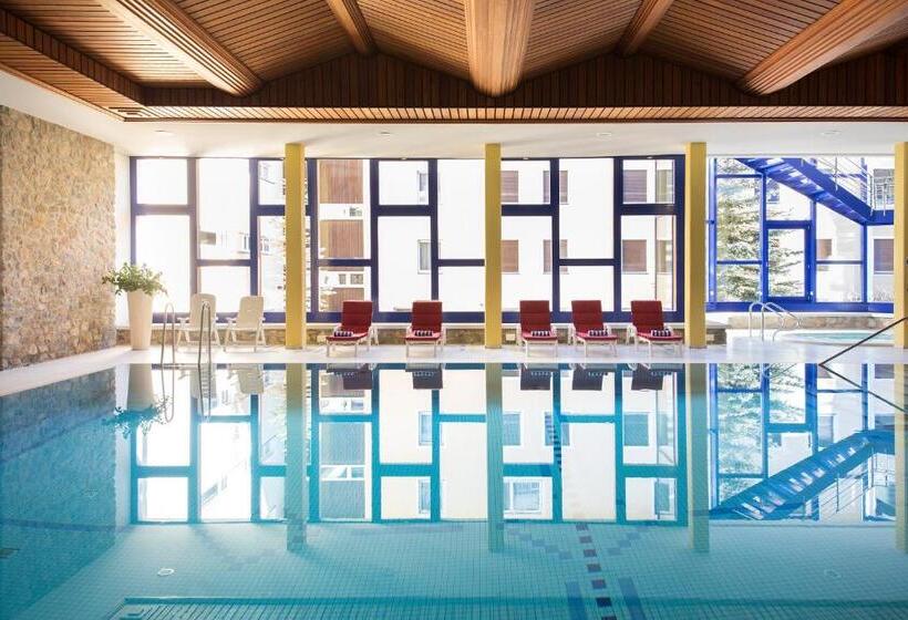 ホテル Europa Suites St Moritz
