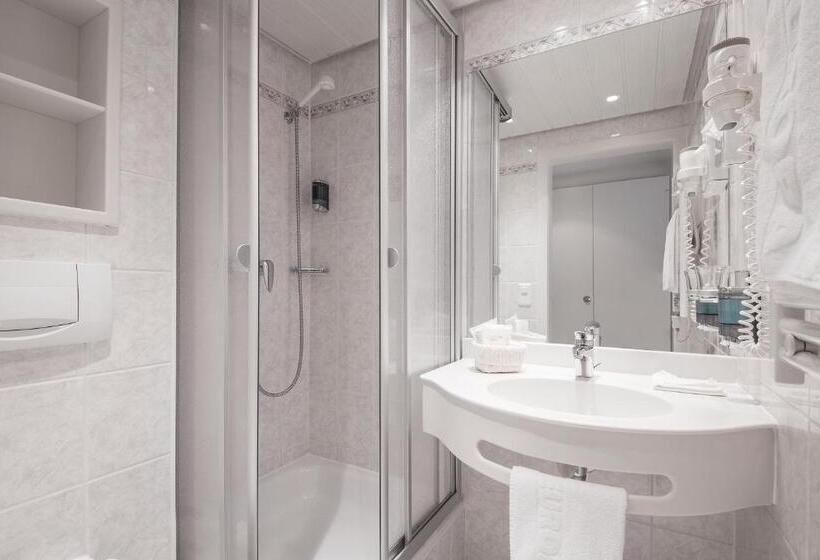 ホテル Europa Suites St Moritz