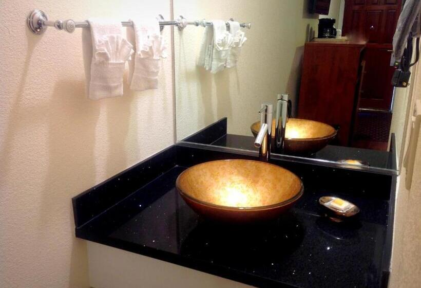 فندق Fairbridge Inn & Suites Gateway To Yosemite