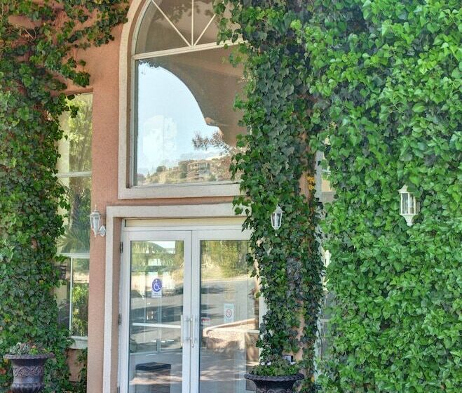 Отель Forest Villas