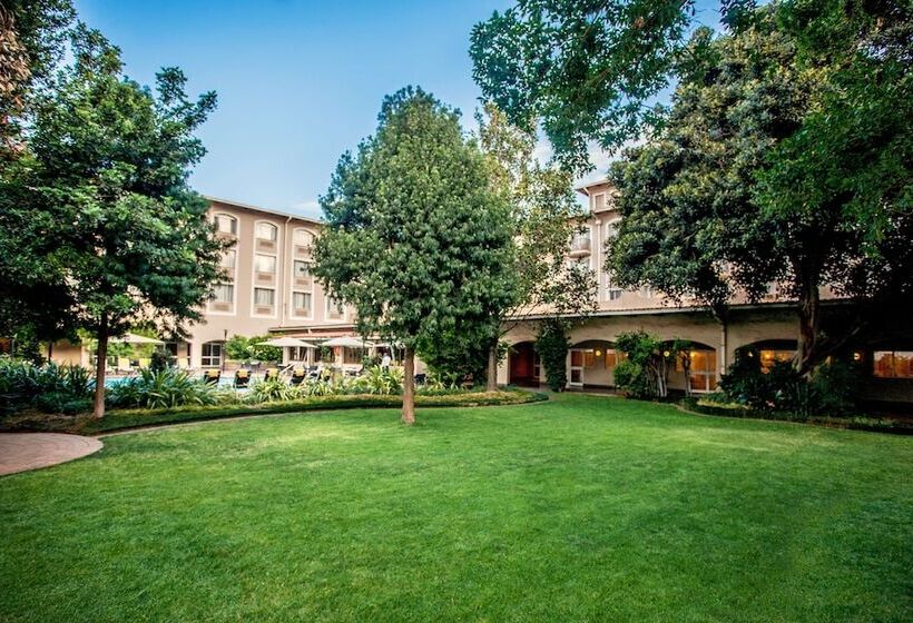 酒店 Garden Court Or Tambo International Airport