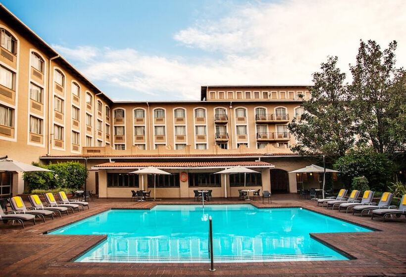 酒店 Garden Court Or Tambo International Airport