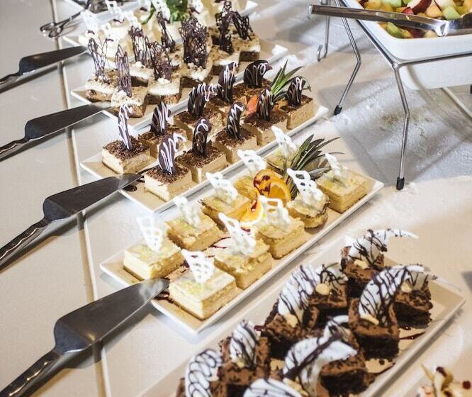 酒店 Garden Court Or Tambo International Airport