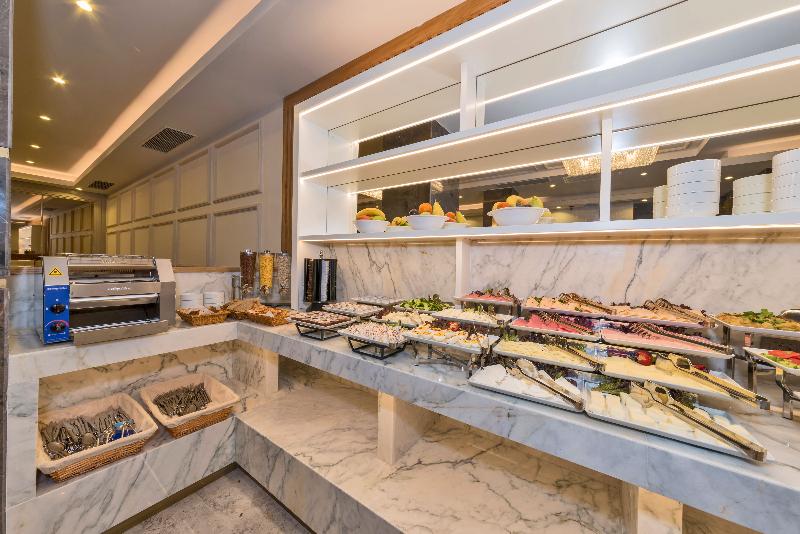 Golden Royal Hotel & Spa