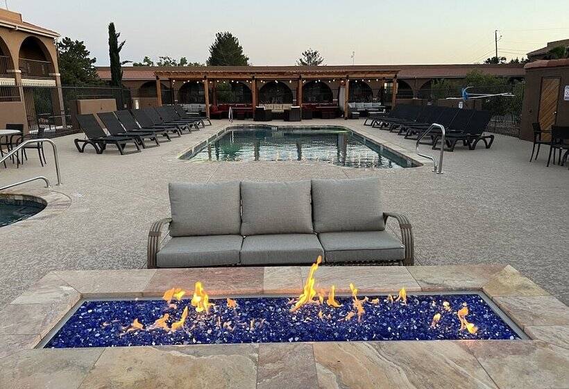 هتل Greentree Inn Sedona