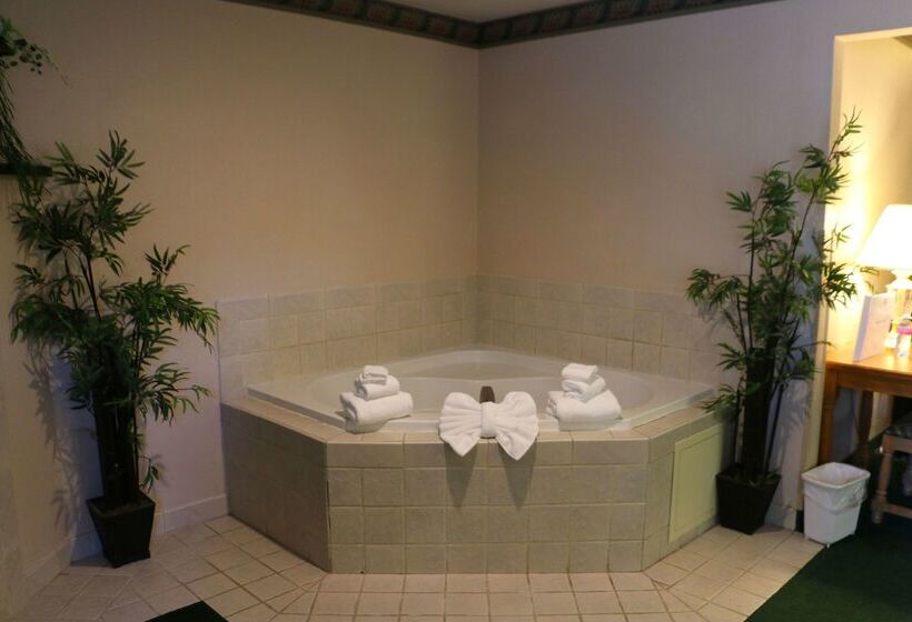 فندق Guesthouse Inn & Suites Kelso/longview