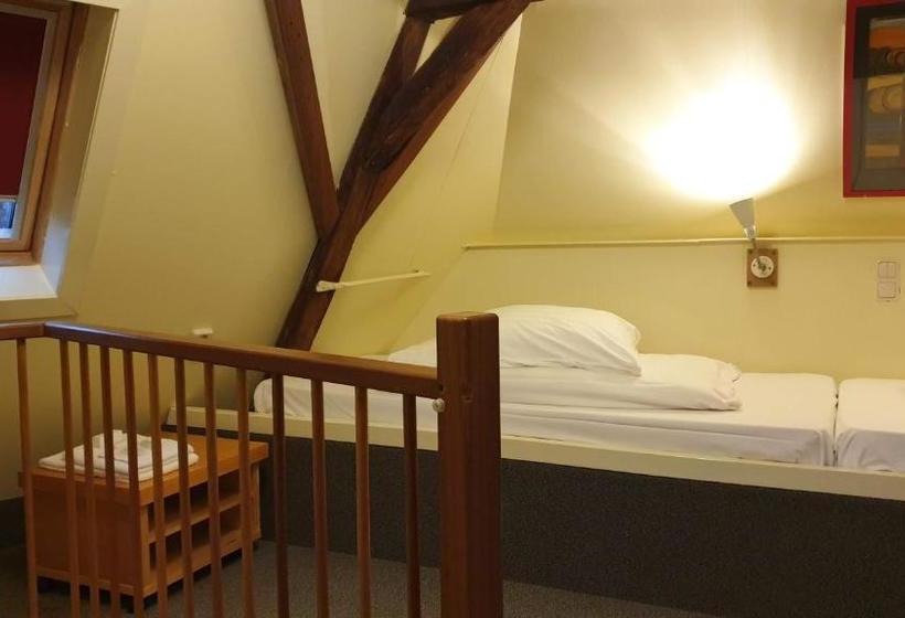 酒店 De Emauspoort