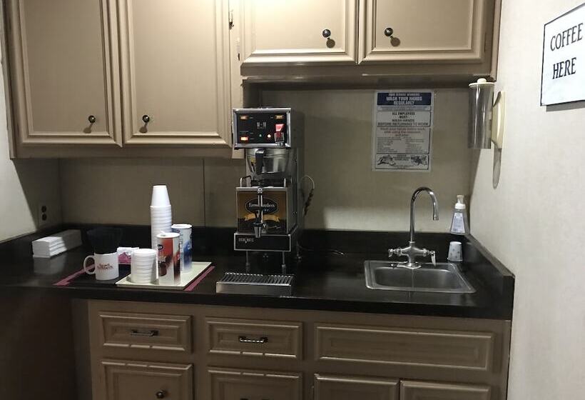 호텔 Heritage House Inn