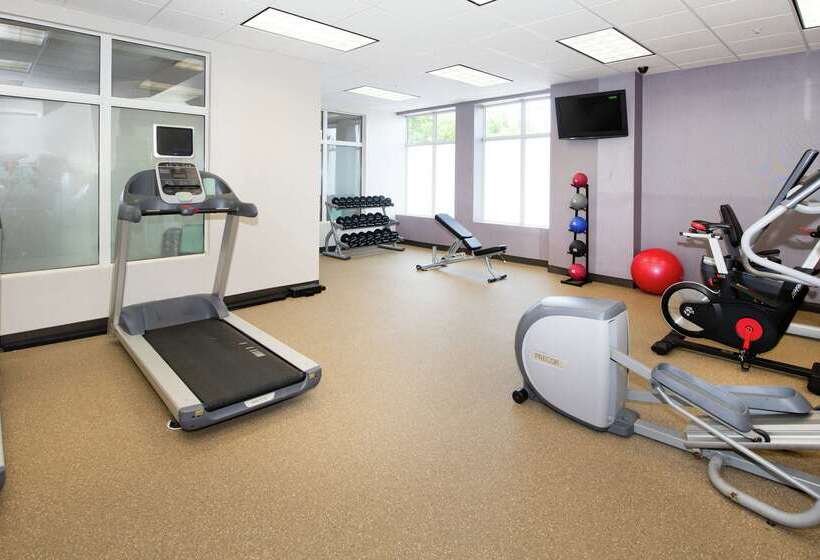 Отель Hilton Garden Inn Philadelphia Ft. Washington