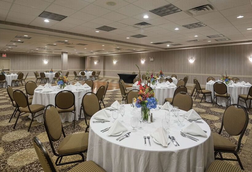 Отель Hilton Garden Inn Philadelphia Ft. Washington