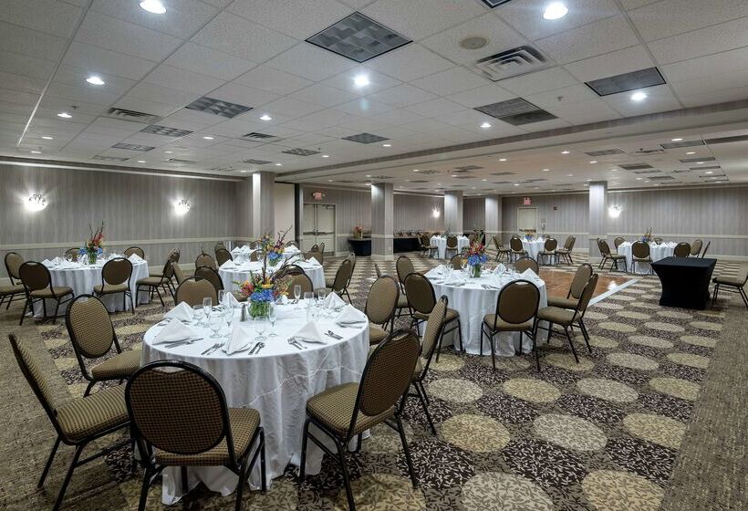 Отель Hilton Garden Inn Philadelphia Ft. Washington