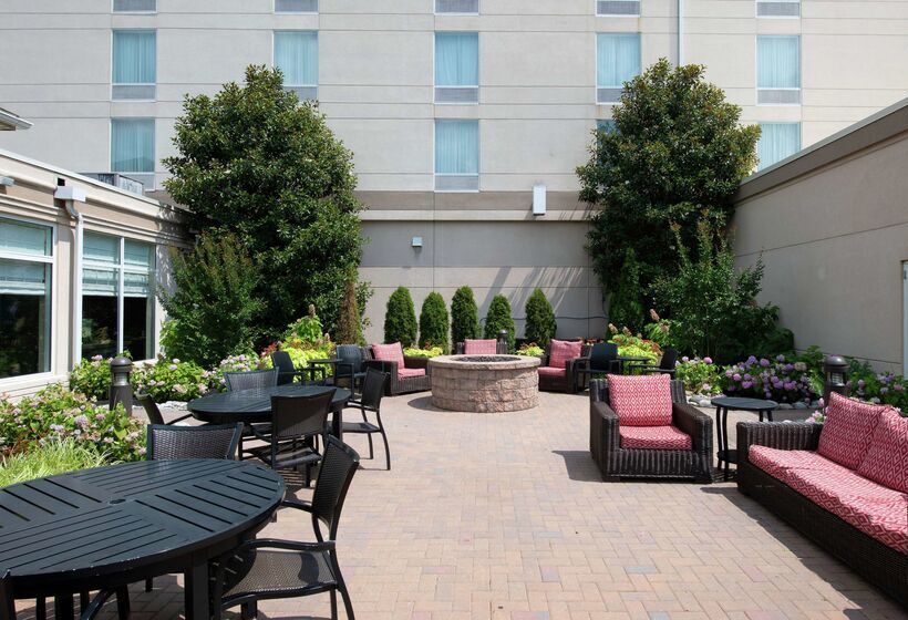 Отель Hilton Garden Inn Philadelphia Ft. Washington