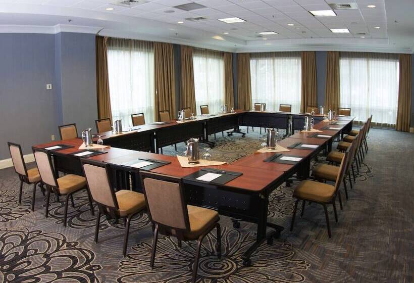 فندق Hilton Harrisburg