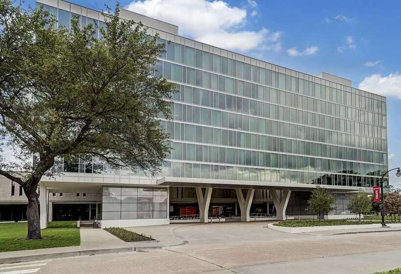 هتل Hilton University Of Houston