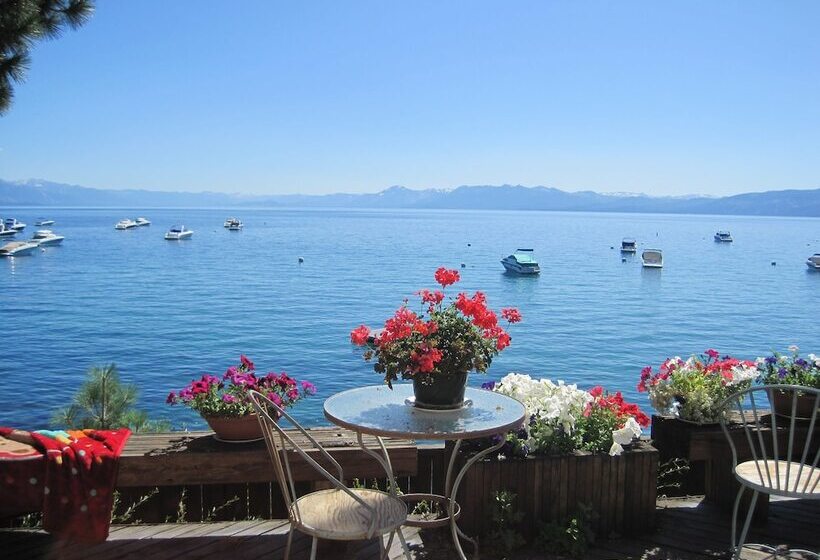 酒店 Holiday House